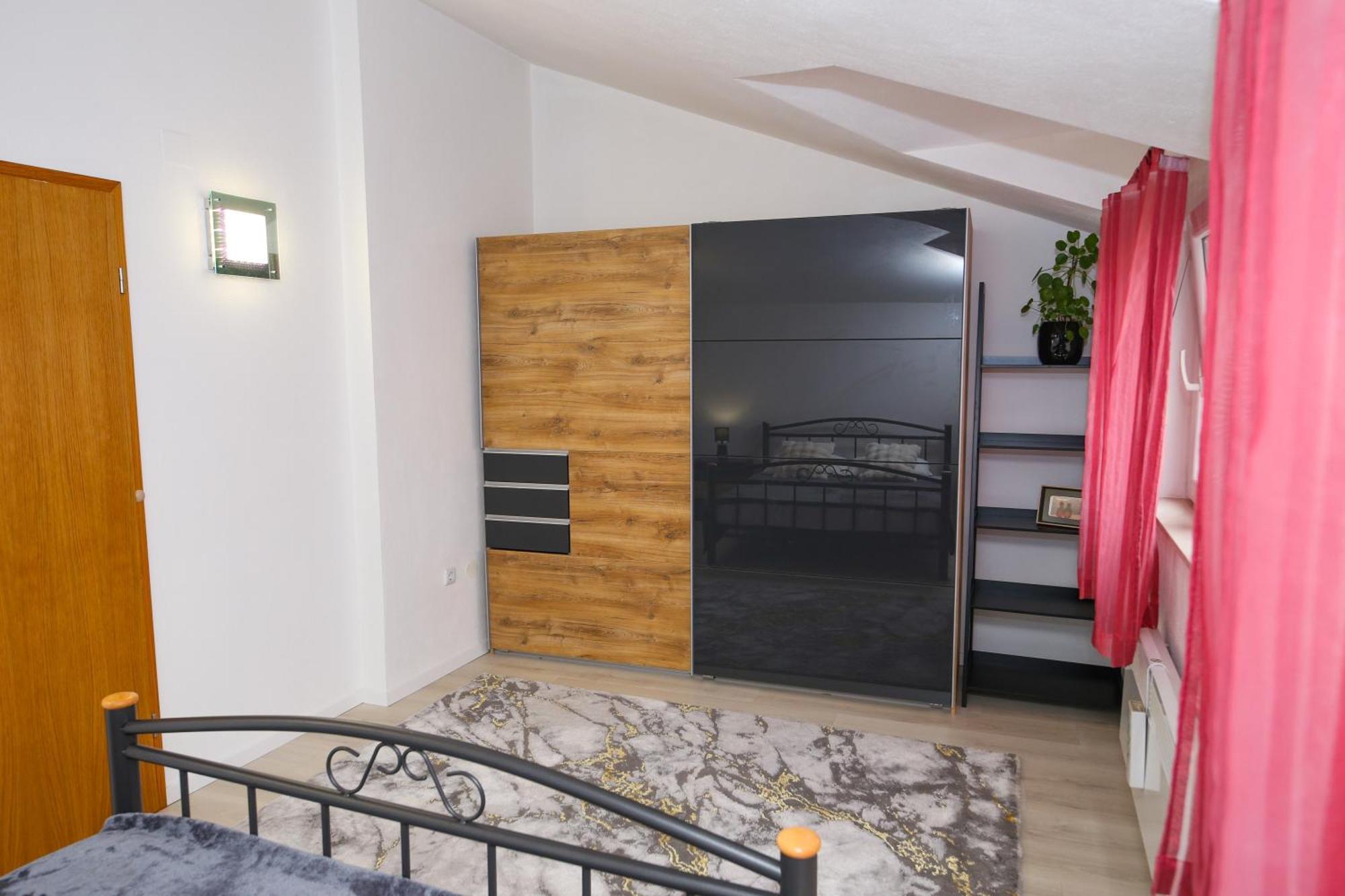 טרוגיר Apartments Vaska מראה חיצוני תמונה