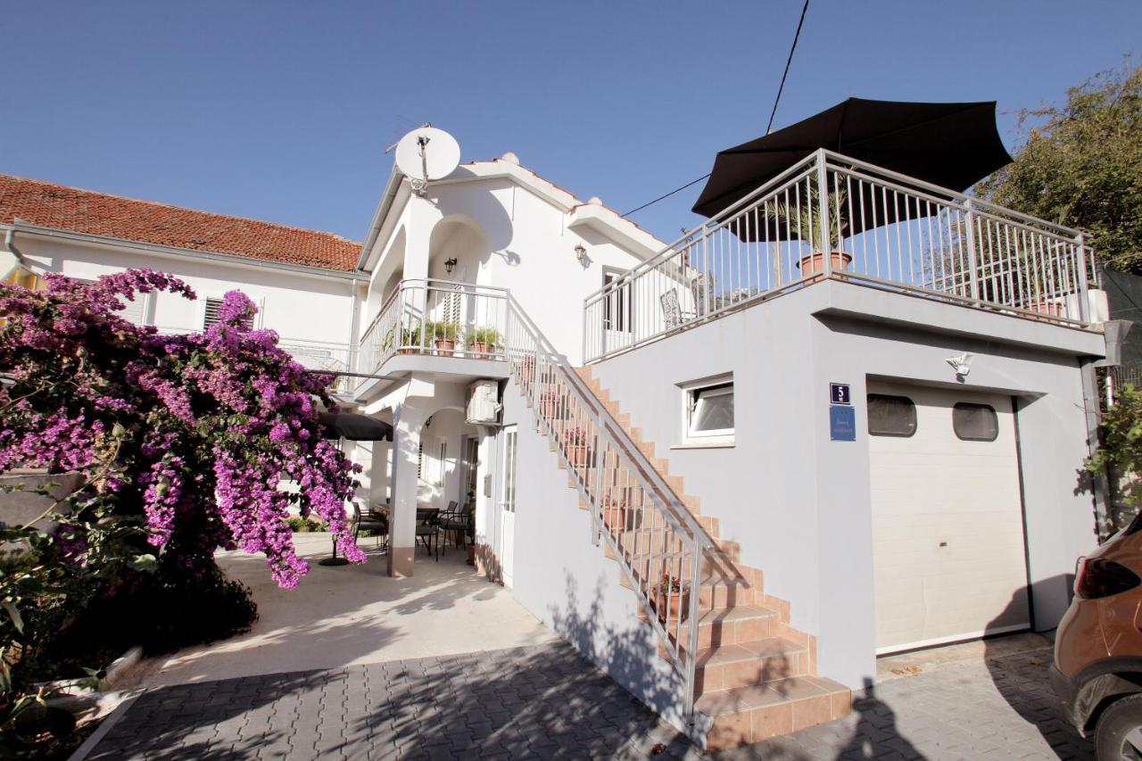 טרוגיר Apartments Vaska מראה חיצוני תמונה
